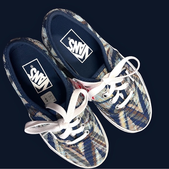 🎉HP🎉 NWB Vans Authentic woven chevron design sneakers. Women’s 5.5 (M4) - Picture 4 of 10